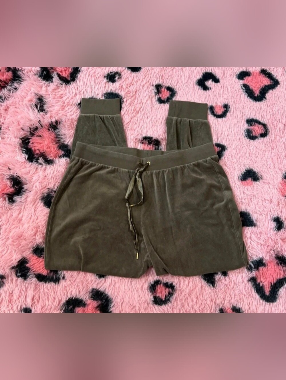 Juicy Couture Y2K Olive Green Velour Joggers Size Large